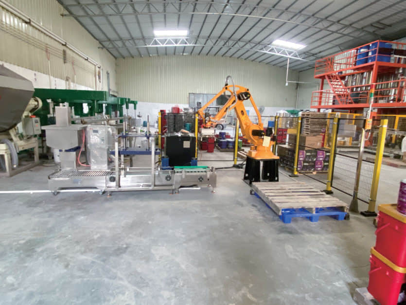 Palletizing and handling on-site case
