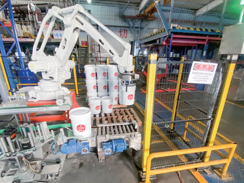 Palletizing and handling on-site case