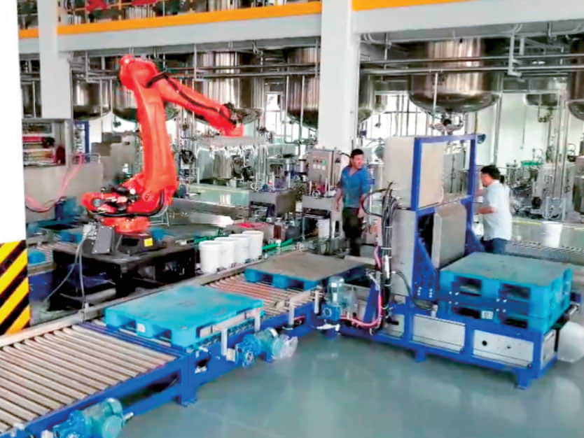 Palletizing and handling on-site case